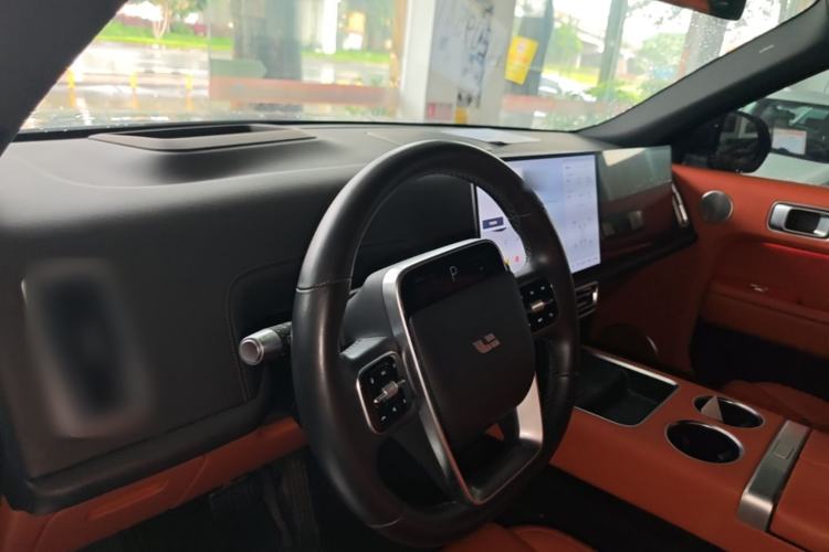 Used Li Auto L9 2023 Pro Model Center Console