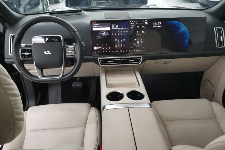 Used Li Auto L9 2023 Pro Model Center Console