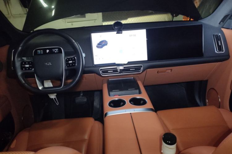 Used Li Auto L9 2023 Pro Model Center Console