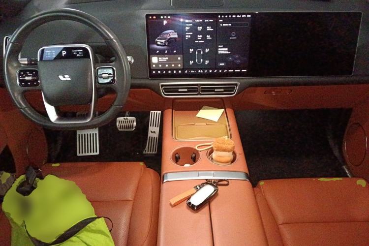 Used Li Auto L9 2023 Pro Model Center Console