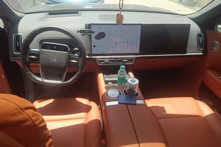 Used Li Auto L9 2023 Pro Model Center Console