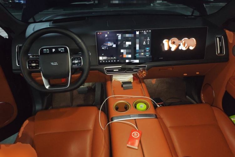Used Li Auto L9 2023 Pro Model Center Console