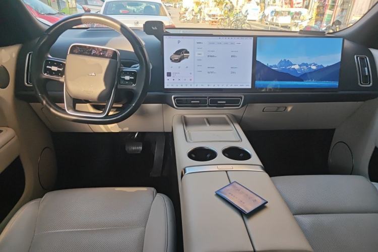 Used Li Auto L9 2023 Pro Model Center Console