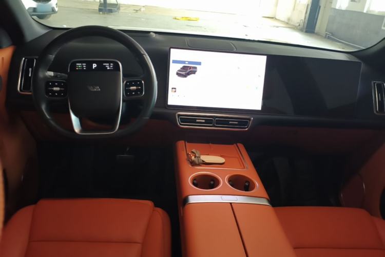 Used Li Auto L9 2023 Pro Model Center Console