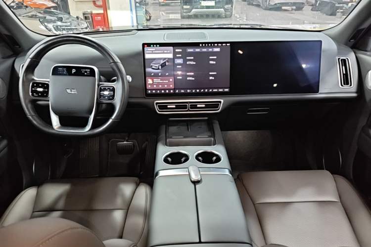 Used Li Auto L9 2023 Pro Model Center Console