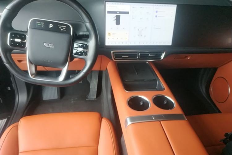 Used Li Auto L9 2023 Pro Model Center Console