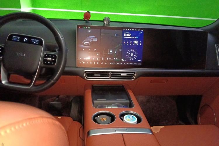 Used Li Auto L9 2023 Pro Model Center Console