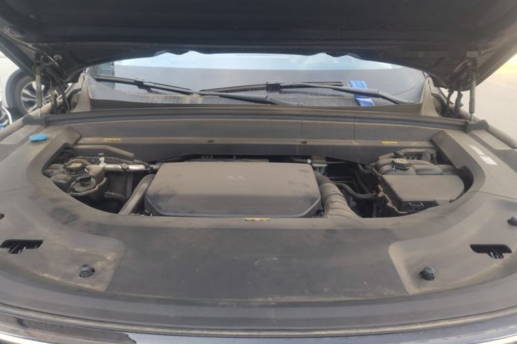 Used Li Auto L9 2023 Pro Model Engine Bay