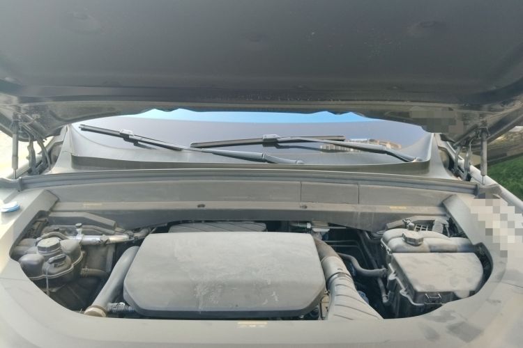 Used Li Auto L9 2023 Pro Model Engine Bay