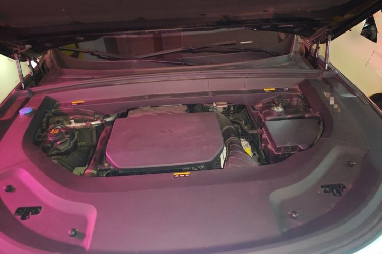 Used Li Auto L9 2023 Pro Model Engine Bay