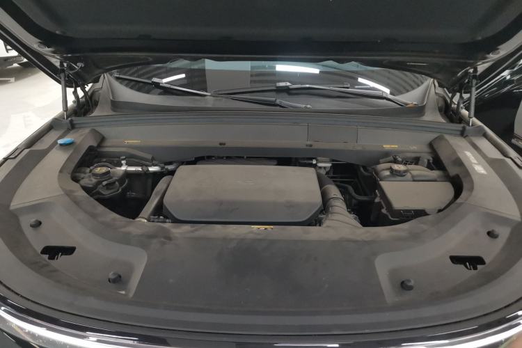 Used Li Auto L9 2023 Pro Model Engine Bay