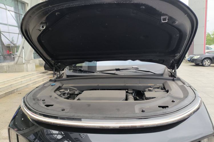 Used Li Auto L9 2023 Pro Model Engine Bay