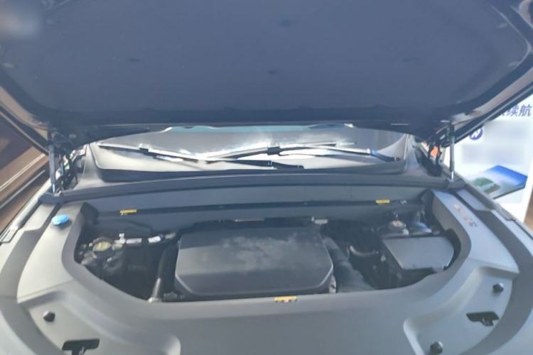 Used Li Auto L9 2023 Pro Model Engine Bay
