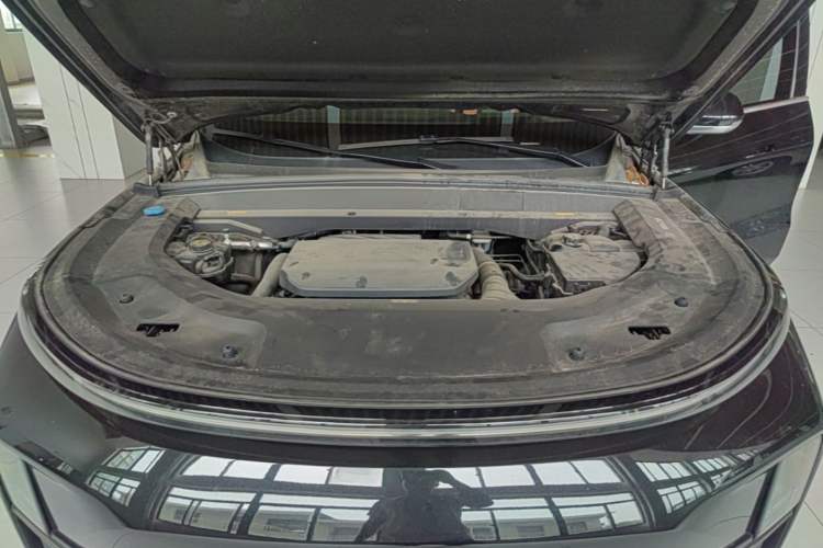 Used Li Auto L9 2023 Pro Model Engine Bay
