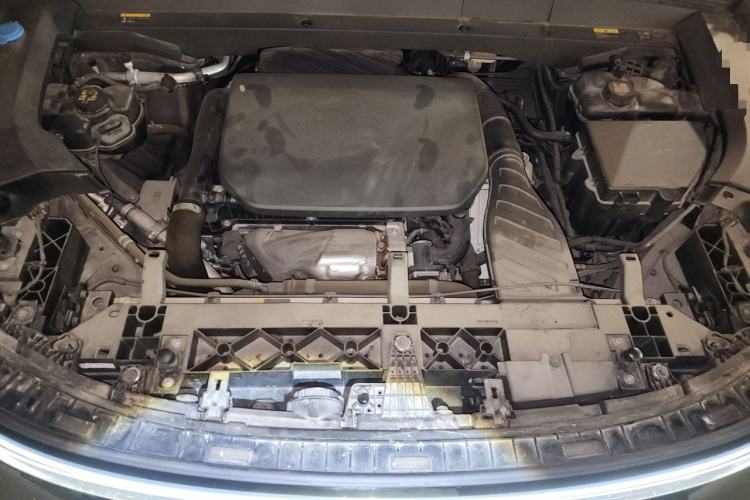 Used Li Auto L9 2023 Pro Model Engine Bay