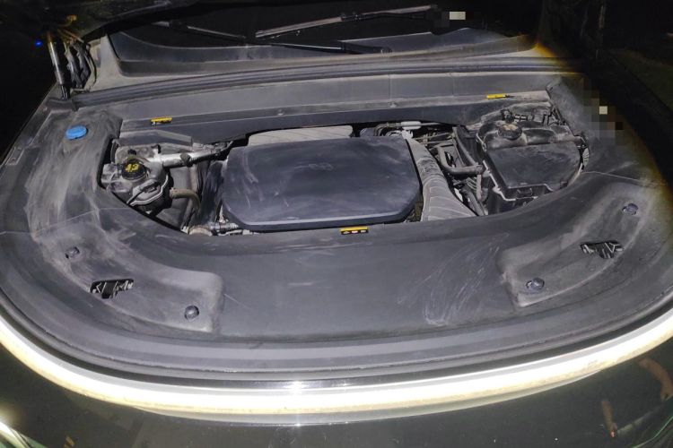 Used Li Auto L9 2023 Pro Model Engine Bay
