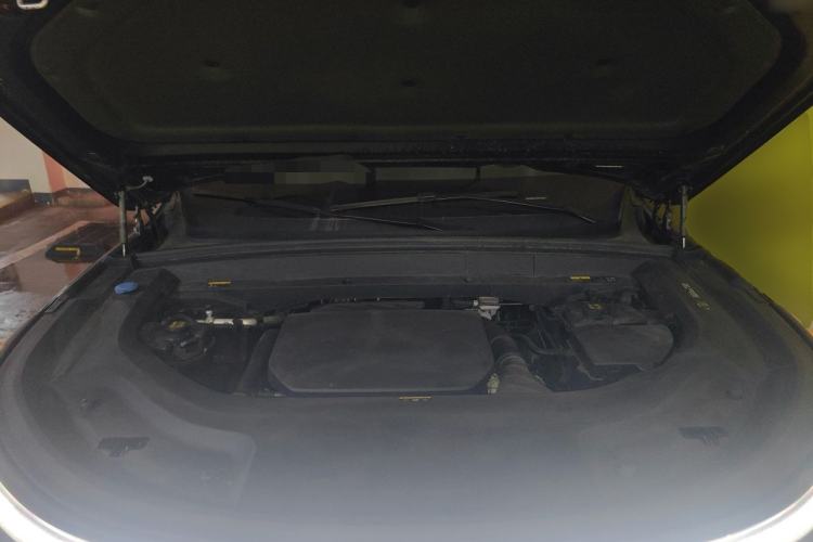 Used Li Auto L9 2023 Pro Model Engine Bay