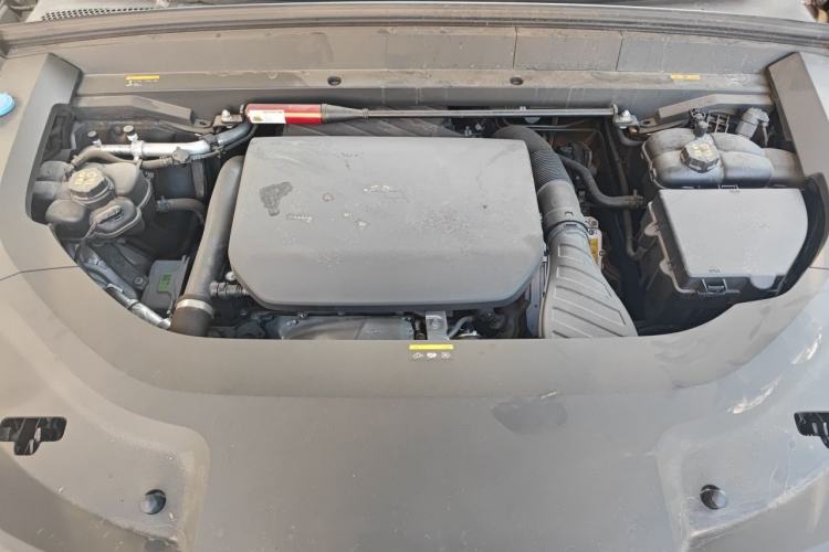 Used Li Auto L9 2023 Pro Model Engine Bay
