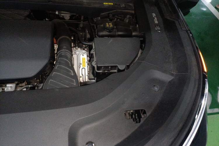 Used Li Auto L9 2023 Pro Model Engine Bay Left