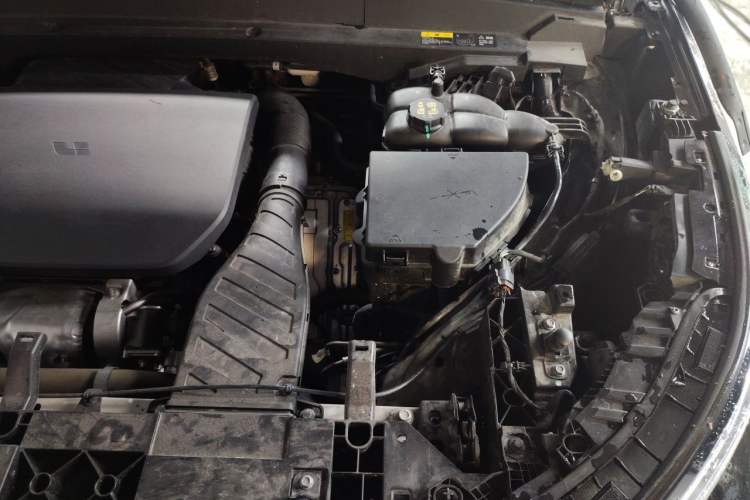 Used Li Auto L9 2023 Pro Model Engine Bay Left