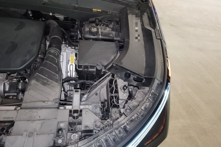 Used Li Auto L9 2023 Pro Model Engine Bay Left