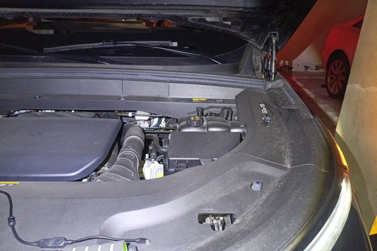 Used Li Auto L9 2023 Pro Model Engine Bay Left