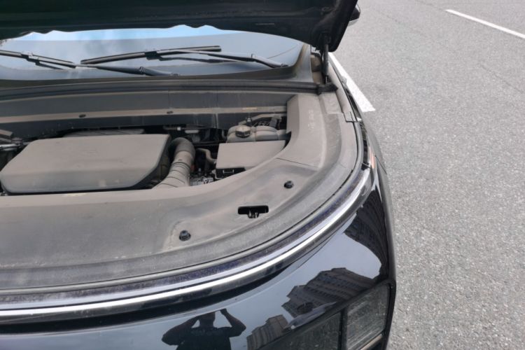 Used Li Auto L9 2023 Pro Model Engine Bay Left