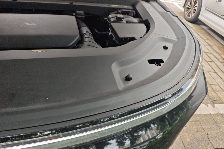 Used Li Auto L9 2023 Pro Model Engine Bay Left