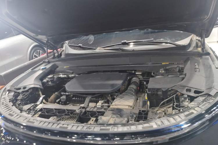 Used Li Auto L9 2023 Pro Model Engine Bay