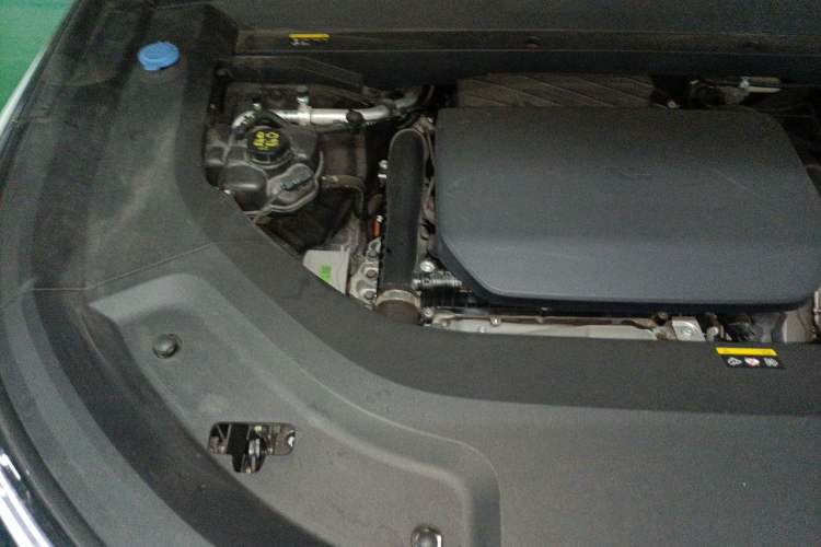 Used Li Auto L9 2023 Pro Model Engine Bay Right