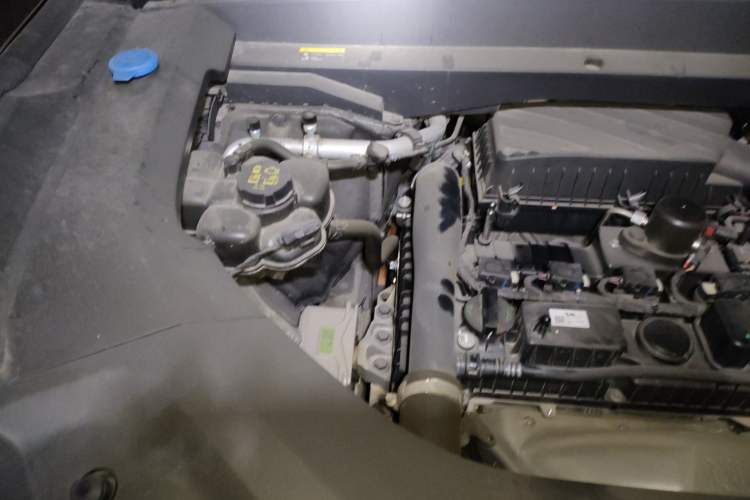 Used Li Auto L9 2023 Pro Model Engine Bay Right