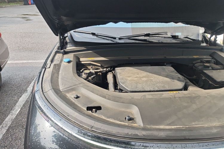 Used Li Auto L9 2023 Pro Model Engine Bay Right