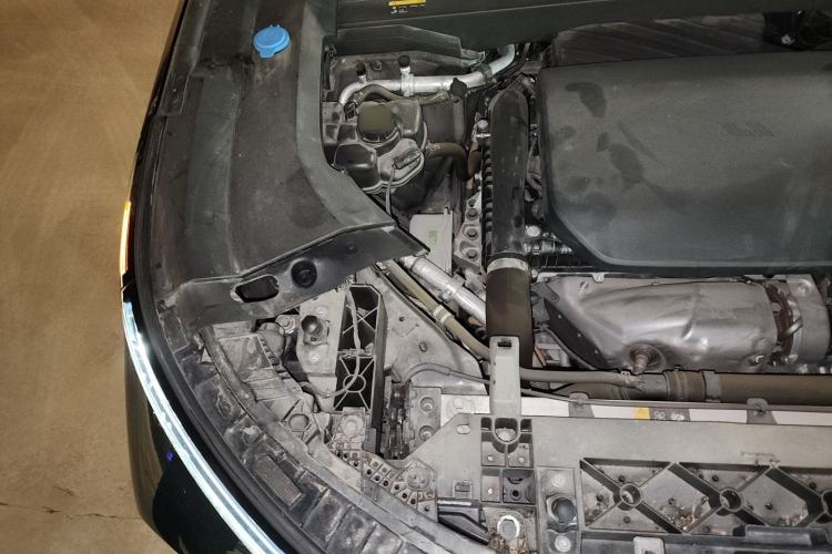 Used Li Auto L9 2023 Pro Model Engine Bay Right