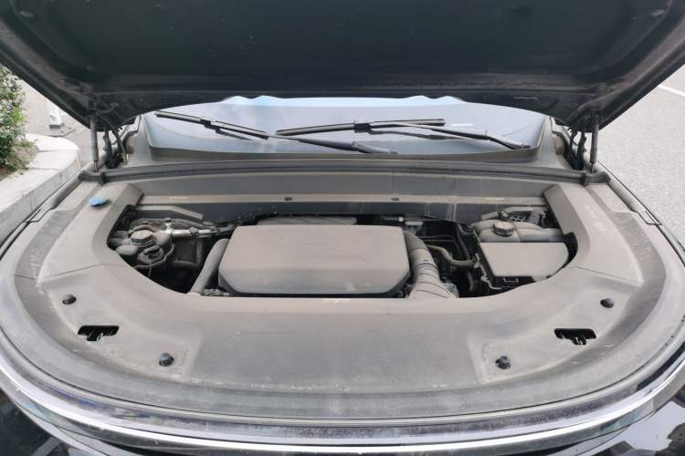 Used Li Auto L9 2023 Pro Model Engine Bay