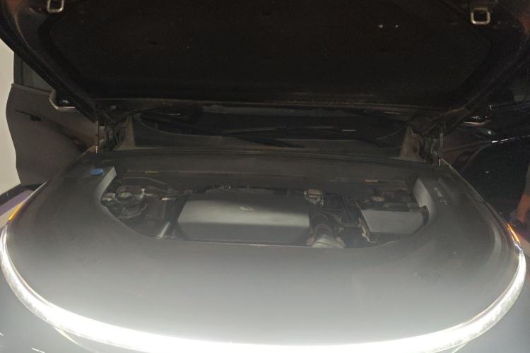 Used Li Auto L9 2023 Pro Model Engine Bay