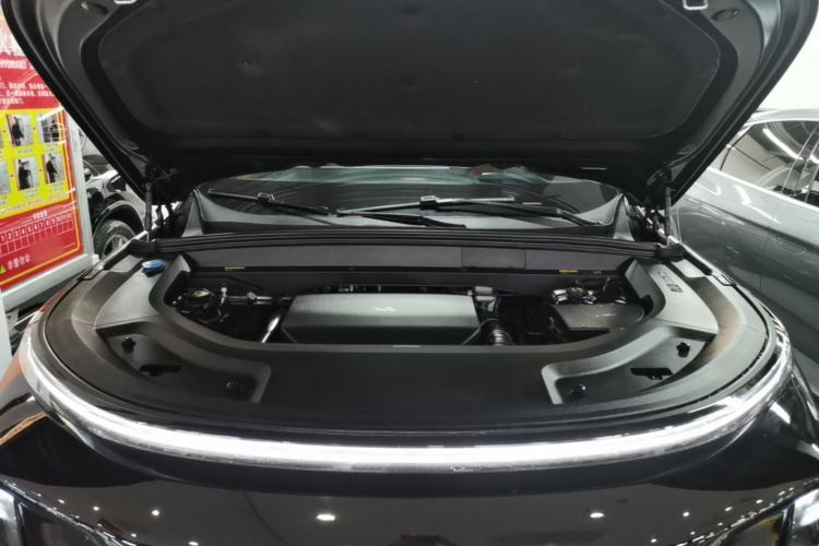 Used Li Auto L9 2023 Pro Model Engine Bay