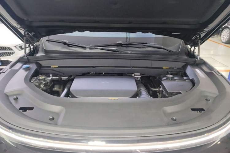 Used Li Auto L9 2023 Pro Model Engine Bay