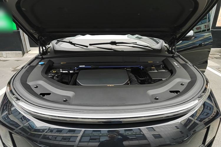 Used Li Auto L9 2023 Pro Model Engine Bay