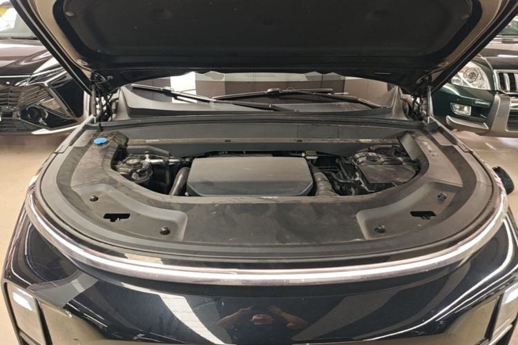 Used Li Auto L9 2023 Pro Model Engine Bay