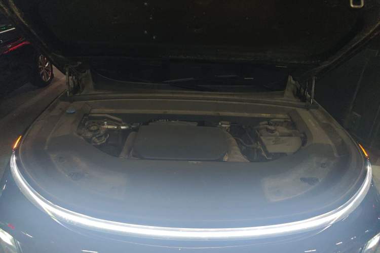 Used Li Auto L9 2023 Pro Model Engine Bay