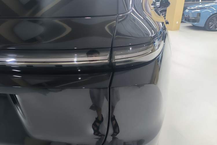 Used Li Auto L9 2023 Pro Model Exterior 3