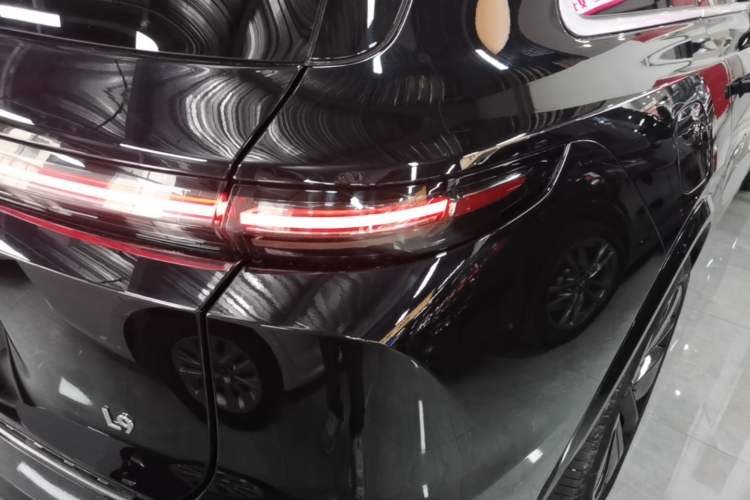 Used Li Auto L9 2023 Pro Model Exterior 3