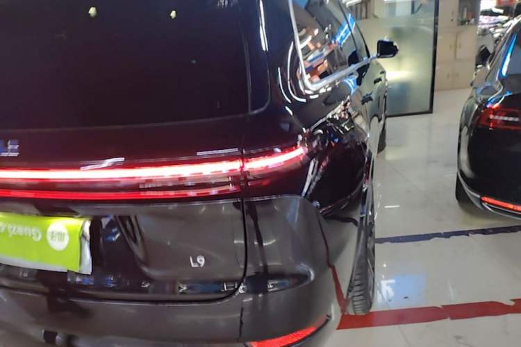 Used Li Auto L9 2023 Pro Model Exterior 3