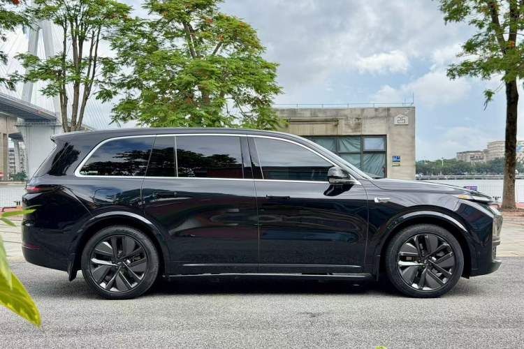 Used Li Auto L9 2023 Pro Model Exterior 3