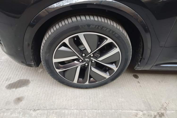 Used Li Auto L9 2023 Pro Model Exterior 7