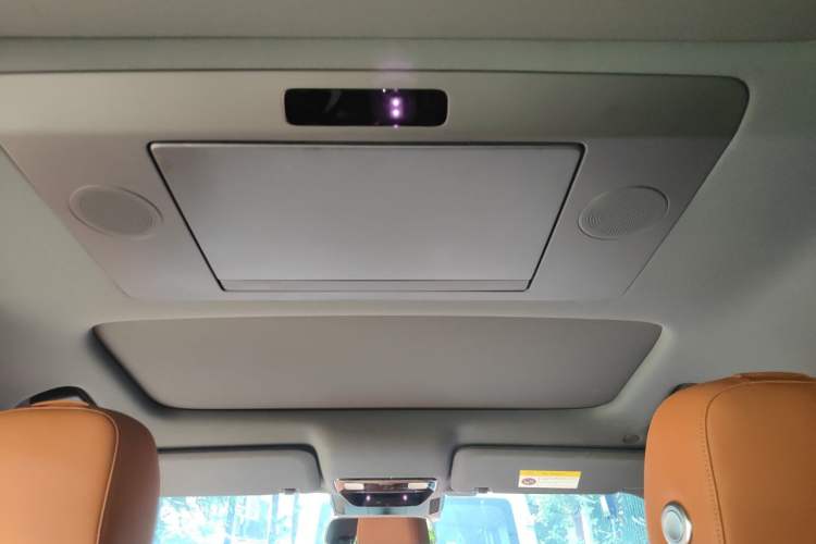 Used Li Auto L9 2023 Pro Model Headliner