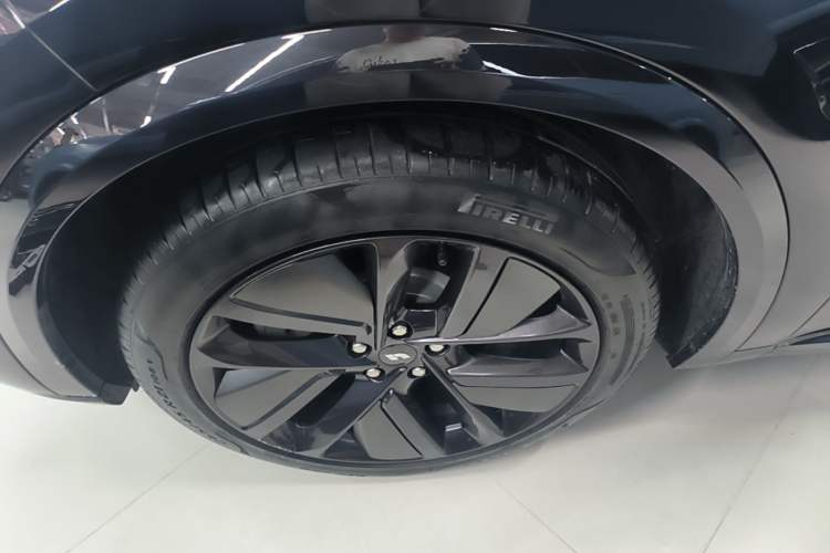Used Li Auto L9 2023 Pro Model Left Front Wheel Hub
