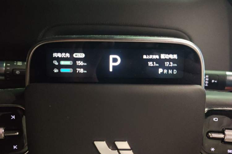 Used Li Auto L9 2023 Pro Model Odometer Close Up