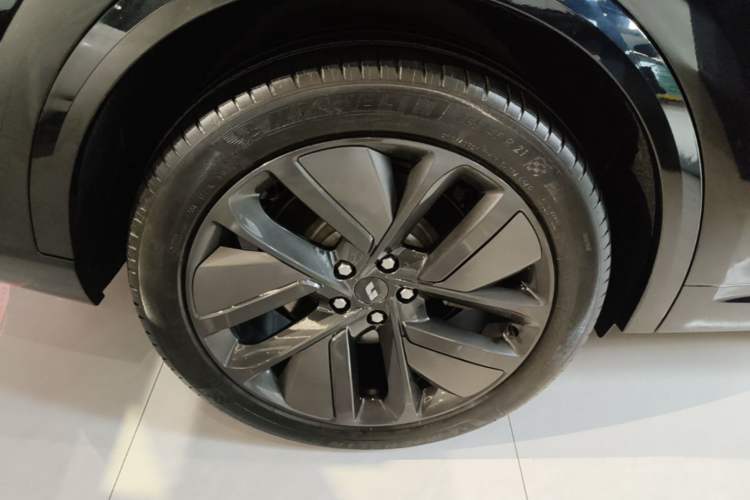 Used Li Auto L9 2023 Pro Model Right Rear Wheel Hub