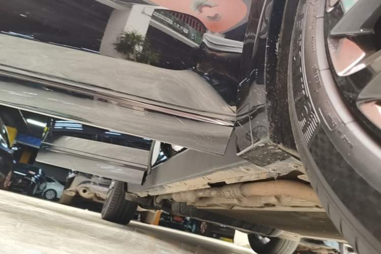Used Li Auto L9 2023 Pro Model Right Side Sill